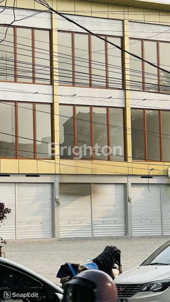 RUKO STRATEGIS 3,5 LANTAI DI PUNGKUR BANDUNG – DEKAT KINGS SHOPPING CENTRE