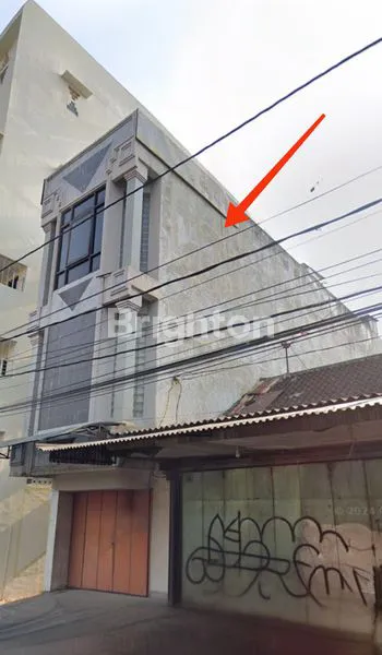 image RUKO 3 LANTAI JALAN RAMAI TENGAH KOTA-YOS SUDARSO SOLO (2)