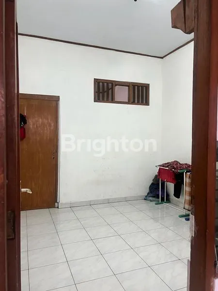 image RUMAH 2 LANTAI DI CIDENG, JAKARTA PUSAT (4)