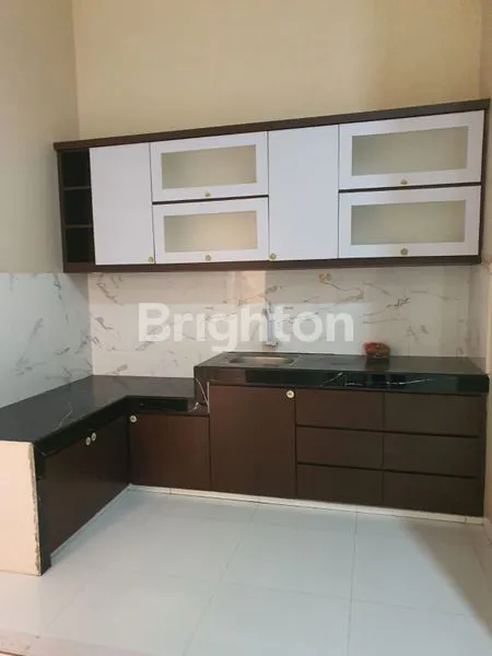 image RUMAH CANTIK DAN TERAWAT DI TANAH MAS SEMARANG (8)