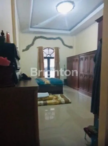 image RUMAH LUAS DAN LOKASI STRATEGIS DI MEDAN (5)