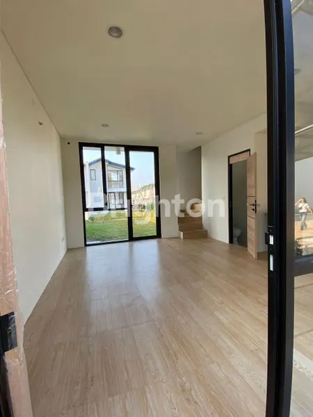 image RUMAH MODERN 2KT CLUSTER UPTOWN LIPPO CIKARANG, SHM, SIAP HUNI (4)