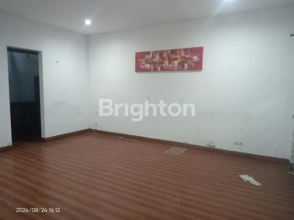 image BEKAS KANTOR 2 LANTAI DI PUSAT KOTA CIREBON – LOKASI STRATEGIS UNTUK USAHA (7)