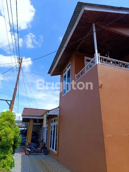 image RUMAH 2 LANTAI STRATEGIS DI KOMPLEK HASIA PERMAI, SUNGAI JAWI (2)