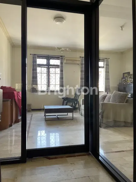 image  RUMAH SIMPANG DARMO PERMAI UTARA DEKAT SUPERMALL PAKUWON MALL PTC, DEKAT MAYJEN HR MUHAMMAD (8)