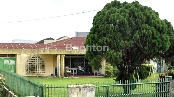 image TANAH DAN BANGUNAN LOKASI SANGAT STRATEGIS MEDAN BINJAI DANAI SUMATRA UTARA LEBAR 23METER LT 1003 SHM  (3)