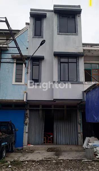 RUKO TERMURAH DI KOMPLEK 1000 KFT TAMAN PALEM LESTARI CENGKARENG 3.5 LANTAI , LOKASI STRATEGIS