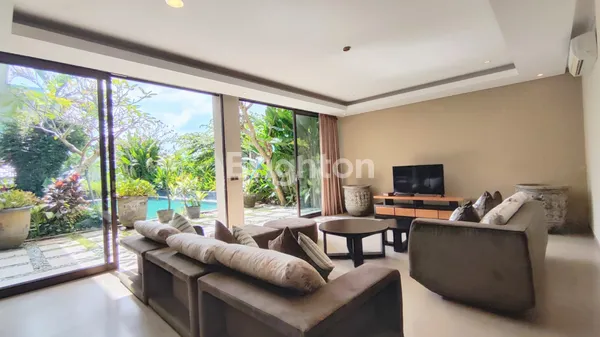 image LUXURY VILLA IN TUMBAK BAYUH AREA MODERN AND SPACIOUS (3)