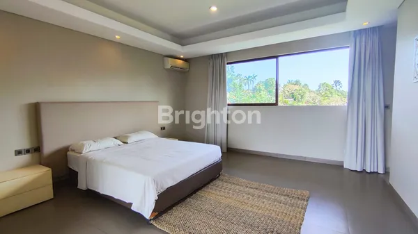 image LUXURY VILLA IN TUMBAK BAYUH AREA MODERN AND SPACIOUS (7)