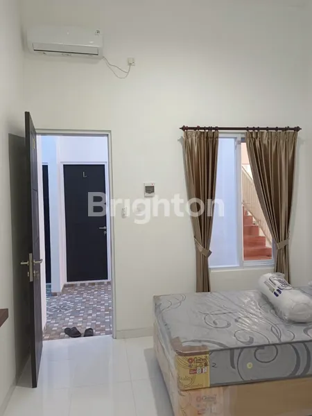 image RUMAH KOST KUTISARI, BARU GRESS DEKAT KAMPUS PETRA, COCOK UNTUK PASSIVE INCOME, LANGKA, SIAPA CEPAT DIA DAPAT (2)