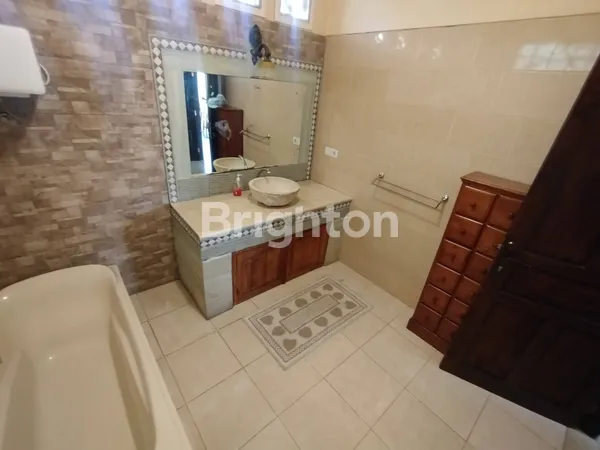 image FOR RENT – BALINESE STYLE SEMI VILLA FULLY FURNISHED IN MENGWI, BADUNG (6)