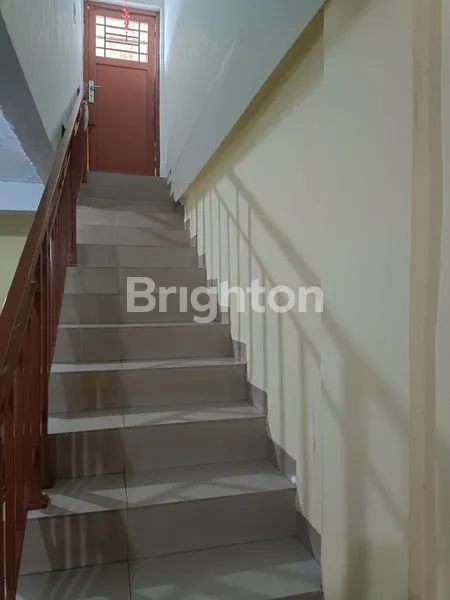 image RUKO 2 1/2 TINGKAT MARELAN PASAR 2 DEPAN KOMPLEK CALISTA TAHAP 2 (3)