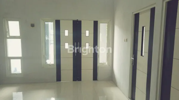 image RUMAH WESTERN REGENCY SURABAYA (2)