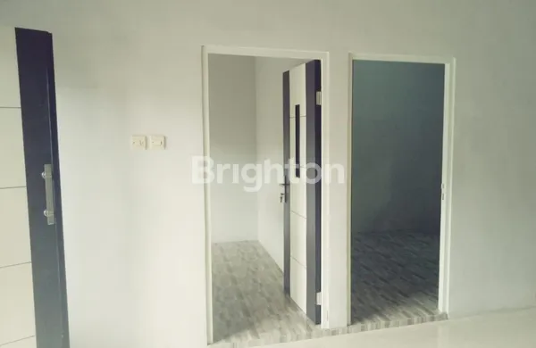 image RUMAH WESTERN REGENCY SURABAYA (3)