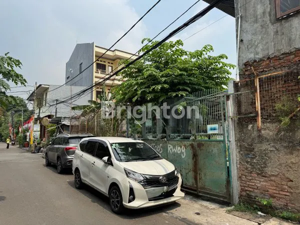 image RUMAH TUA HITUNG TANAH DI SUNTER JAKARTA UTARA . LETAK DI HOEK. (4)
