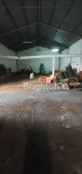 READY BANGUNAN DI PLOSO EX GUDANG, COCOK UNTUK USAHA, KANTOR ATAUPUN GUDANG