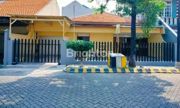 image RUMAH GAYUNGSARI HALAMAN LEWAT LOKASI STRATEGIS (1)