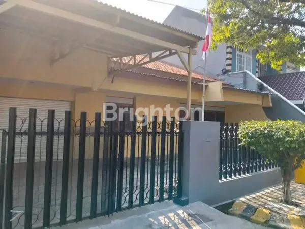 image RUMAH GAYUNGSARI HALAMAN LEWAT LOKASI STRATEGIS (2)