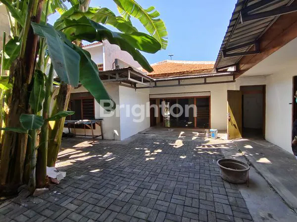 image RUMAH GAYUNGSARI HALAMAN LEWAT LOKASI STRATEGIS (3)