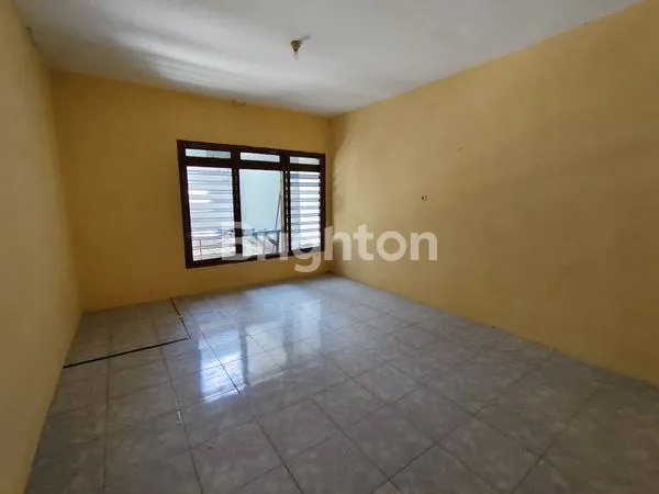 image RUMAH GAYUNGSARI HALAMAN LEWAT LOKASI STRATEGIS (5)