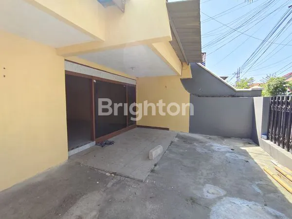 image RUMAH GAYUNGSARI HALAMAN LEWAT LOKASI STRATEGIS (4)