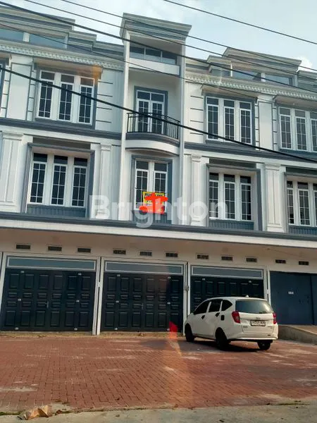image DISEWAKAN RUKO BARU GANDENG3 1/2 LT 4X16 MTR 2 PINTU JL.PERTAHANAN CEMARA (2)