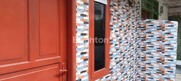 image RUMAH KOST DI AREA KOMERSIAL AKTIF UNTUK INVESTASI  DAN SANGAT STRATEGIS  (1)