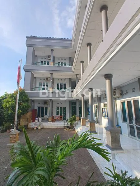 image GEDUNG SEKOLAH KANTOR UNIVERSITAS LEMBAGA PENDIDIKAN ISLAM KOTA BEKASI  (5)