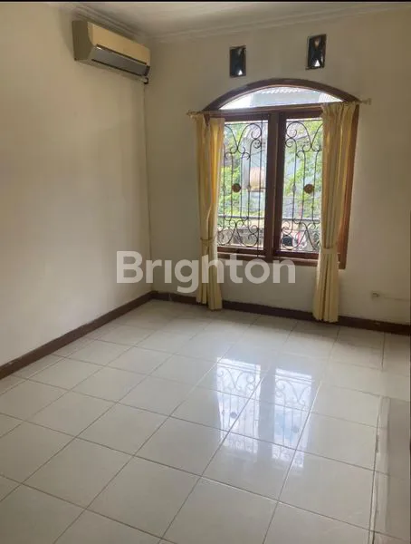 image RUMAH MODERN MEWAH DI BUAH BATU (5)