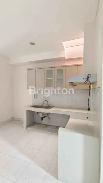 image RUMAH SIAP HUNI NIRWANA EKSEKUTIF DEKAT MERR (2)