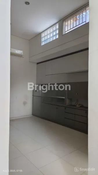 image RUMAH SIAP HUNI NIRWANA EKSEKUTIF DEKAT MERR (8)