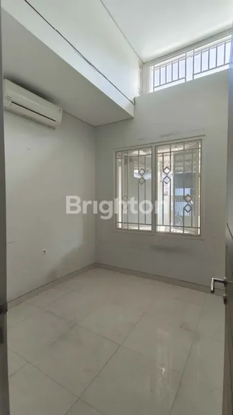 image RUMAH SIAP HUNI NIRWANA EKSEKUTIF DEKAT MERR (7)