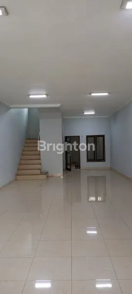 image SEWA RUKO STRATEGIS 2 LANTAI AREA TLOGOADI, PARKIR LUAS (3)