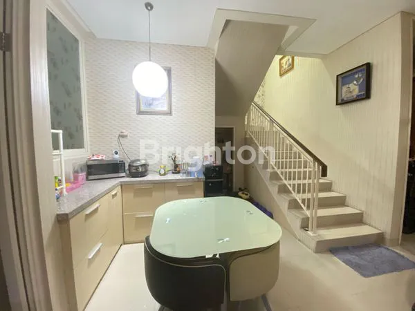 image RUMAH EASTCOAST PARK ONE GATE SYSTEM PAKUWON CITY SEMI FURNISH, (4)