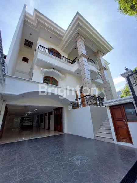 RUMAH MEWAH 2 LANTAI DI PONDOK INDAH JAKSEL