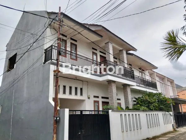 image HUNIAN MEWAH, LEBAR, BANYAK RUANGAN, COCOK UNTUK KELUARGA BESAR. JATIWARINGIN, PONDOK GEDE. BEKASI (6)