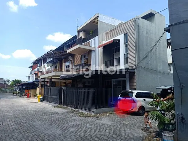 image RUMAH TOWN HOUSE CANTIK DIJUAL (1)