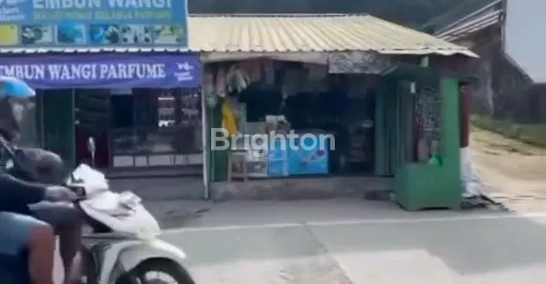 image TANAH PINGGIR JALAN DAN 3 BANGUAN JL. M. SAID (1)