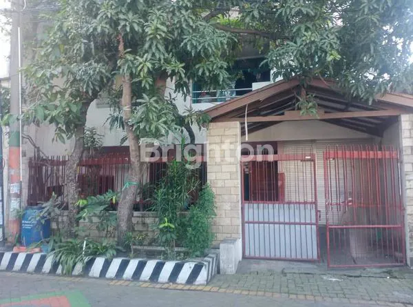 image RUMAH KOST 2 LANTAI 14 KAMAR DIKELILINGI BANYAK KAMPUS (UBAYA, PERBANAS, UNTAG) (1)