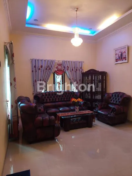 image DIJUAL RUMAH MEWAH DI JALAN SEMBADA MEDAN  (2)