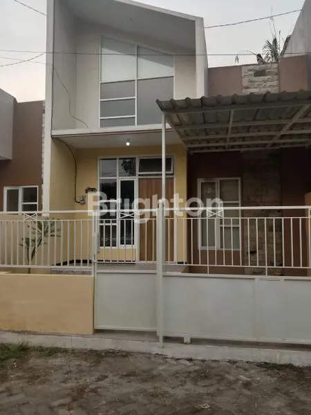 RUMAH DI PERUMAHAN ANISSA REGENCY