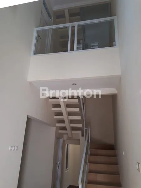 image RUMAH BARU SIAP HUNI DI PASAR REBO JAKARTA TIMUR (2)