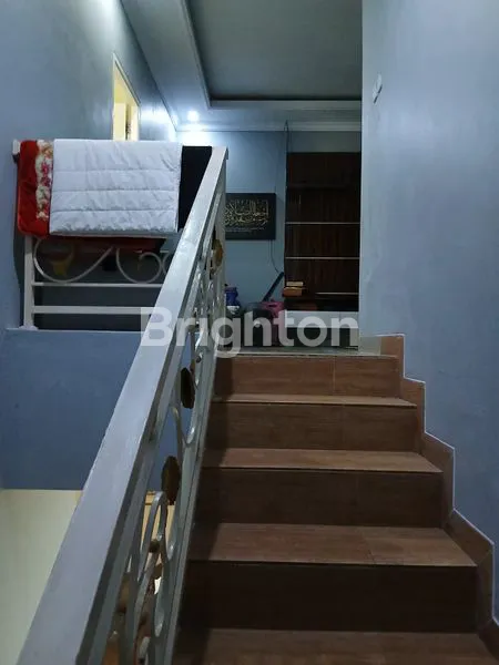 image RUMAH MEWAH 2.5 LANTAI DEKAT UI - SRENGSENG SAWAH JAGAKARSA (3)