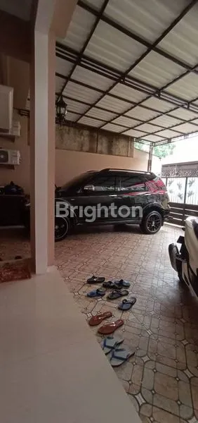 image RUMAH MEWAH 2.5 LANTAI DEKAT UI - SRENGSENG SAWAH JAGAKARSA (2)