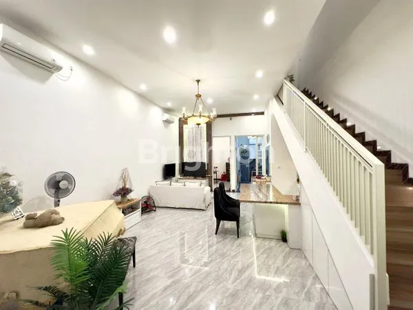 image RUMAH MEWAH 2 LANTAI NIRWANA EXECUTIVE, DEKAT MERR SURABAYA (6)