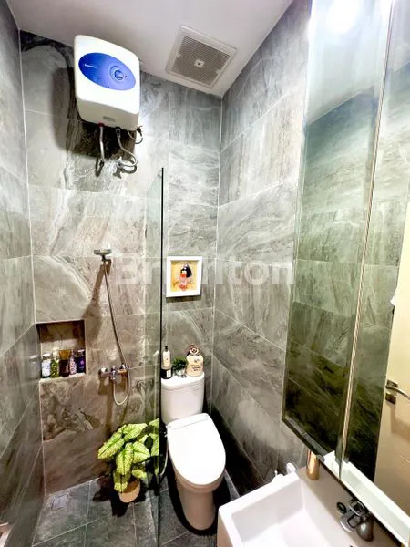 image RUMAH MEWAH 2 LANTAI NIRWANA EXECUTIVE, DEKAT MERR SURABAYA (8)