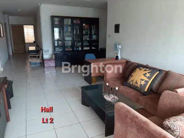 image RUMAH 2 LANTAI DI SUNTER JAKARTA UTARA . JALAN DEPAN RUMAH 3 MOBIL. (2)