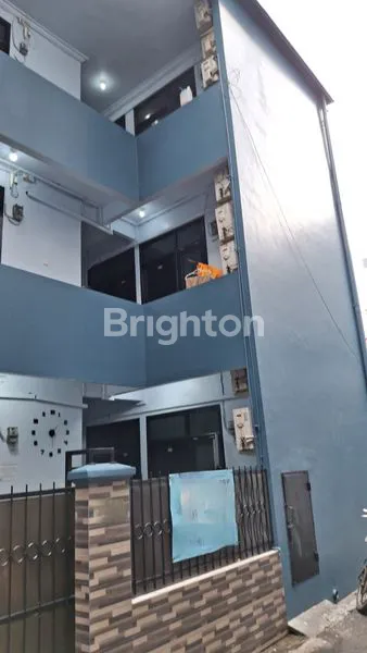 image RUMAH KOS 3 LANTAI FULL OKUPASI LOKASI STRATEGIS DI KEMANGGISAN JAKARTA BARAT (2)