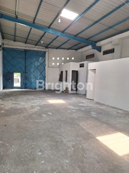 image GUDANG DI TENGAH KOTA SOLO PINGGIR JALAN. (5)