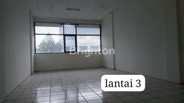 image RUKO KOSONG 3 LANTAI STARTEGIS COCOK UNTUK USAHA DAN KANTOR (3)